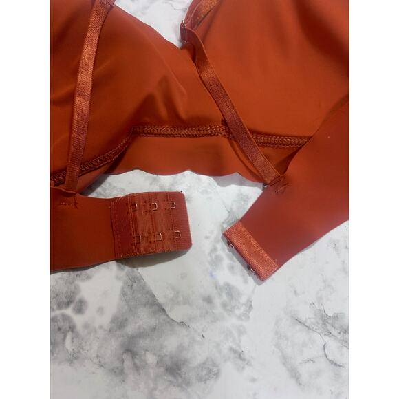 Danskin Intimates Bra 36C Padded Scalloped Edges Burnt Orange Adjustable Straps - Picture 4 of 7